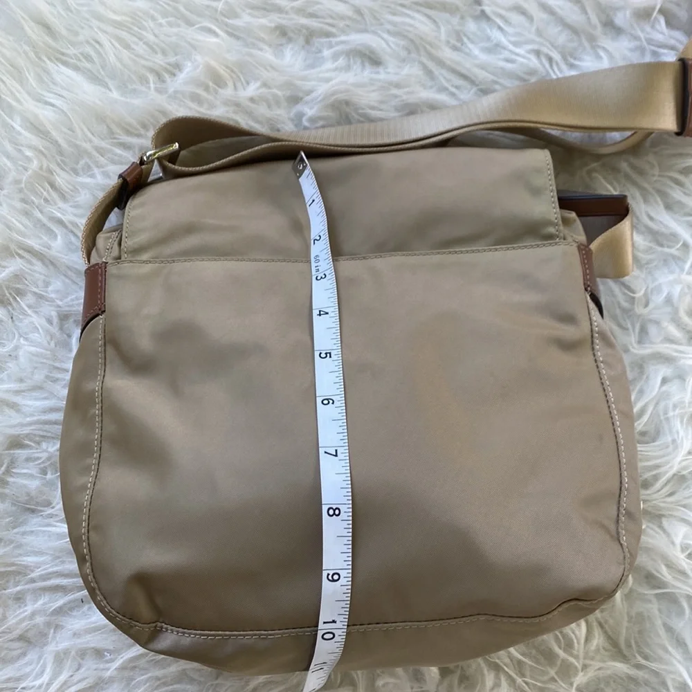 🌺Tumi crossbody bag🌺 - Picture 8 of 11